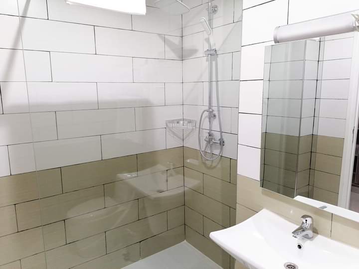 Chambre Triple — Hôtel du Lac — Béjaïa